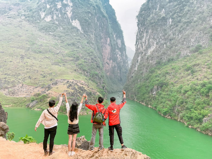 Công ty Du lịch Khát Vọng Việt mang đến nhiều lựa chọn tour Hà Giang linh hoạt