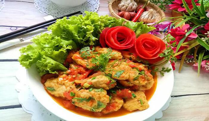 Chả cá thu sốt cà chua