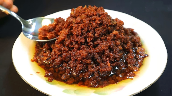 Thịt trưng mắm tép – món ăn dân dã nhưng đậm đà hương vị truyền thống.